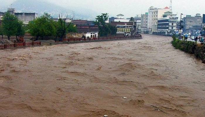 طوفانی بارشوں سے پنجاب میں شدید سیلاب کا خدشہ؟ پی ڈی ایم اے کا الرٹ جاری 