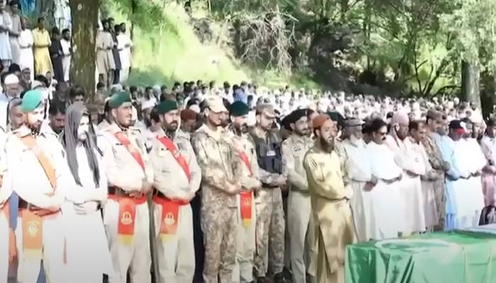 بنوں کینٹ حملے میں شہید جوان آبائی علاقوں میں مکمل فوجی اعزاز کے ساتھ سپرد خاک