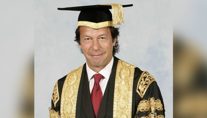 عمران خان نے آکسفورڈ یونیورسٹی کے چانسلر کا انتخاب لڑنے کیلئے درخواست فارم جمع کروا دیا