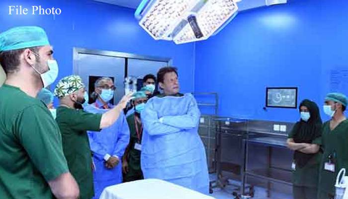 عمران خان خطرناک بیماری میں مبتلا،شوکت خانم کےڈاکٹرکامعائنہ مکمل