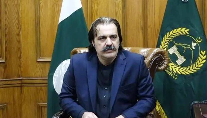 وزیراعلیٰ خیبر پختونخوا سے 7 گھنٹے بعد رابطہ بحال،علی امین گنڈاپور پشاور پہنچ گئے