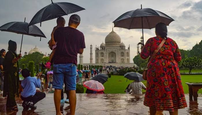 taj mahal leakage due to rains