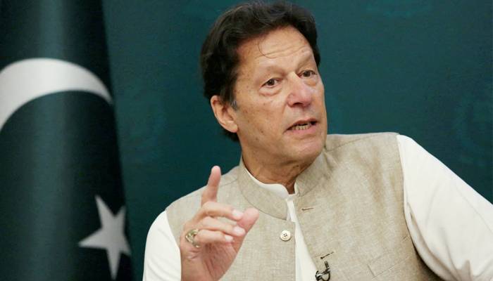 گینگ آف تھری کی توسیع کی وجہ سے سارا ملک داؤ پر لگا دیا،عمران خان