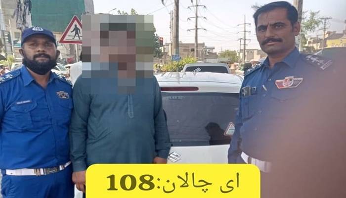 لاہور: ای چالاننگ میں سنچری کرنے والی گاڑی پکڑی گئی، بھاری جرمانہ 