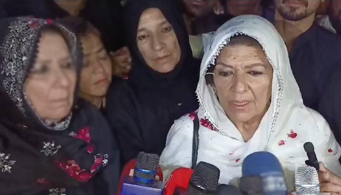 رہائی کے فوری بعد علیمہ خان کا پہلا بیان