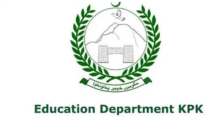 پشاور احتجاج کرنے والے اساتذہ کو معطل کرنے کا فیصلہ 