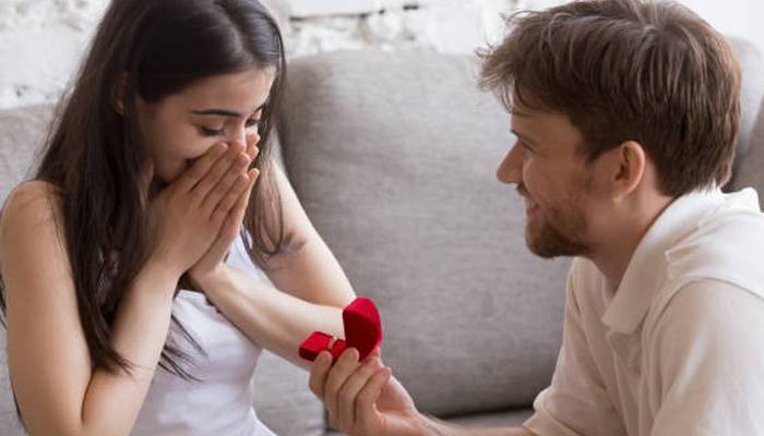  engangement ring returned to male if relation ends