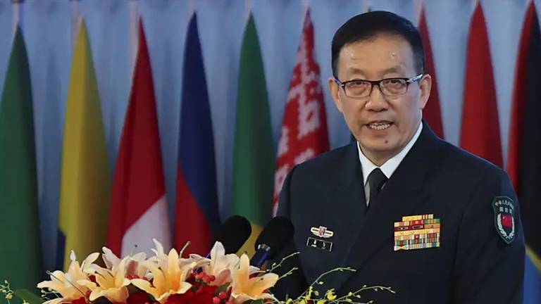 chinese defence minister arrested on curuption