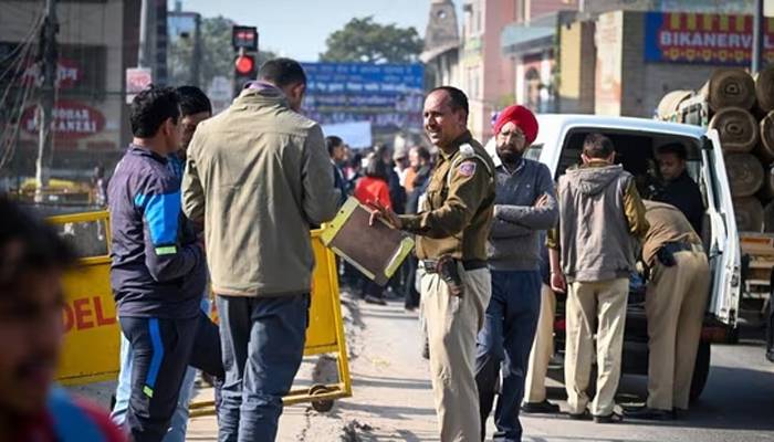 delhi schools received bomb threats