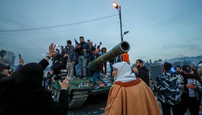 شام: باغیوں کا فوج کیلئے عام معافی ، عبوری وزیراعظم کےنام کا اعلان