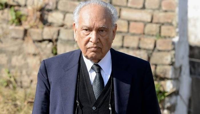 پاکستان کےسابق وزیر خارجہ کی زمین پر رشتہ داروں کا قبضہ