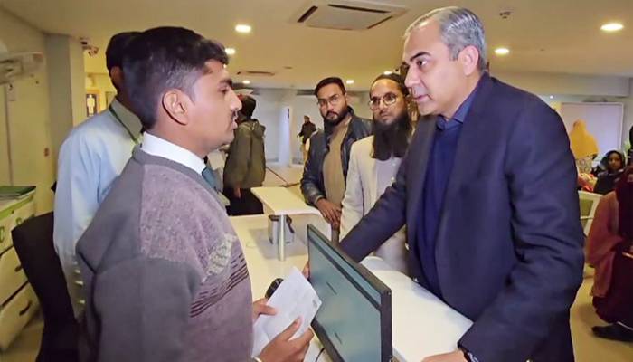 پاسپورٹ کے منتظرافرادکیلئے خوشخبری،محسن نقوی کا بڑااعلان