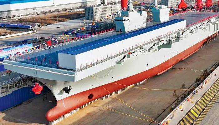 امریکاپر بڑی برتری،چین نے انوکھا جنگی بحری جہاز ’سیچوان‘ لانچ کر دیا