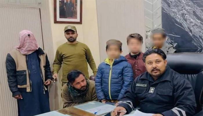 یونان بھجوانےکاجھانسا دے کر مدرسے کے 3بچےاغوا ہونےکےبعدبازیاب