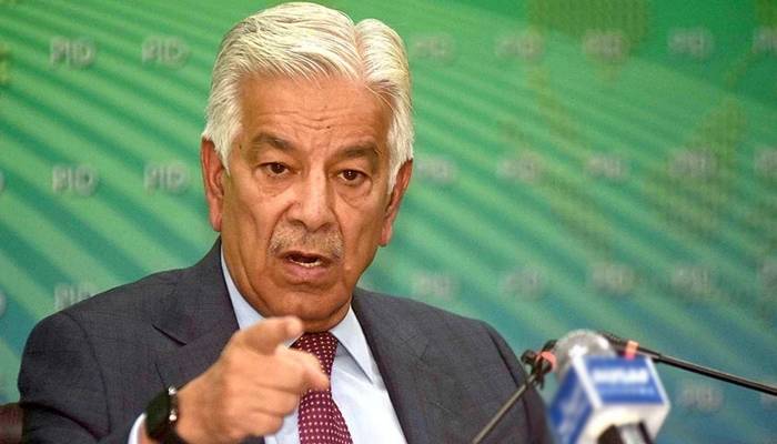 پی ٹی آئی سے مذاکرات، حکومت پر کس کا دباؤ؟ خواجہ آصف نے اہم خبر دیدی