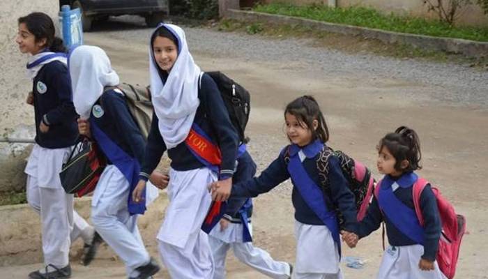 سردیوں کی چھٹیاں، نجی تعلیمی ادارے کب کھلیں گے؟