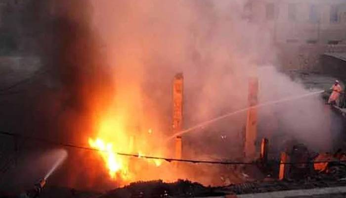 جنوبی وزیرستان: خواتین کےکپڑوں کی2دکانیں نذرآتش