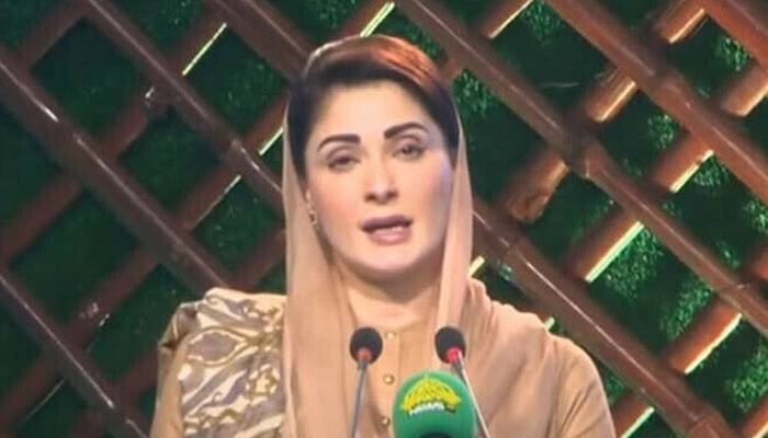 'سڑکیں بنانے سے قومیں ترقی نہیں کرتی جیسے بیان دینے والوں کی عقل پر ماتم کرتی ہوں'