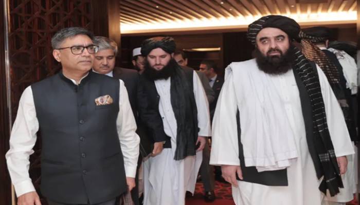 indian foriegn scy called on afghan foreign minister in dubai