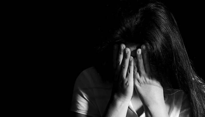 نجی بس اسٹینڈ پر 4افراد کا لڑکی کیساتھ مبینہ گینگ ریپ