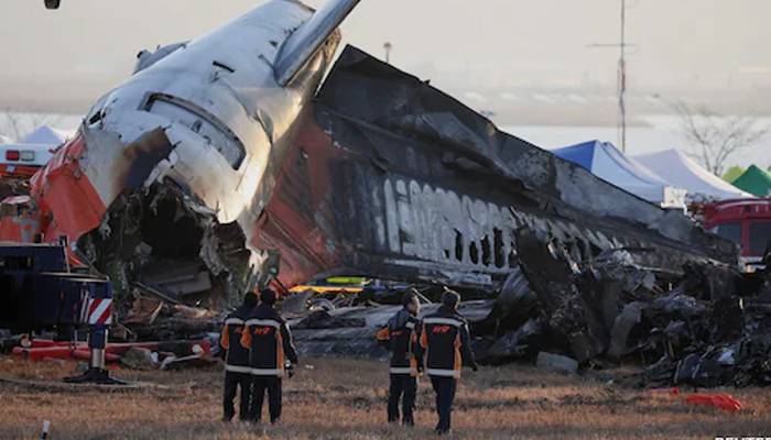 Jeju Air's Black Boxes Stopped Recording 4 Minutes Before Crash