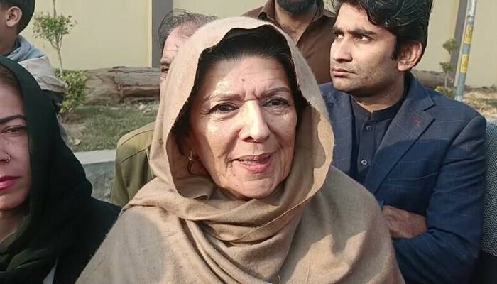 ڈیل کے لفظ سےتھک گئے،ہمت ہے تو17جنوری کو فیصلہ سنائیں،علیمہ خان