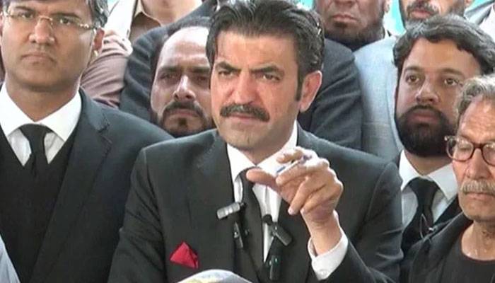 مجھے اووو،اووو  والا احتجاج پسند نہیں ،ایسے گیڈر کرتے ہیں ، شیر افضل مروت