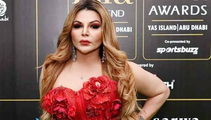 راکھی ساونت کی پاکستان میں تیسری شادی،دلہاپولیس افسرنکلا