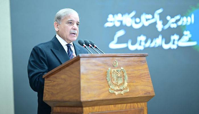 اووسیز  پاکستانی پاکستان کے سفیر، ملکی ترقی میں اہم کردار ادا کر رہے ہیں ، وزیر اعظم