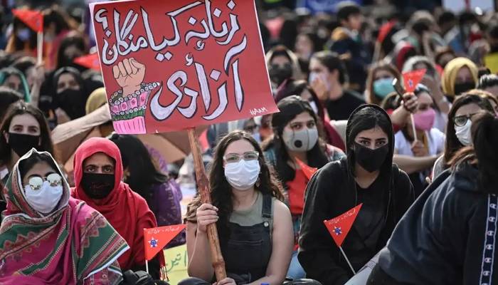 لاہور ضلعی انتظامیہ نے عورت مارچ کی اجازت دیدی