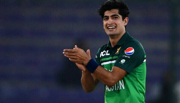 نسیم شاہ کی مداحوں سے میچ کے ٹکٹس نہ مانگنے کی درخواست