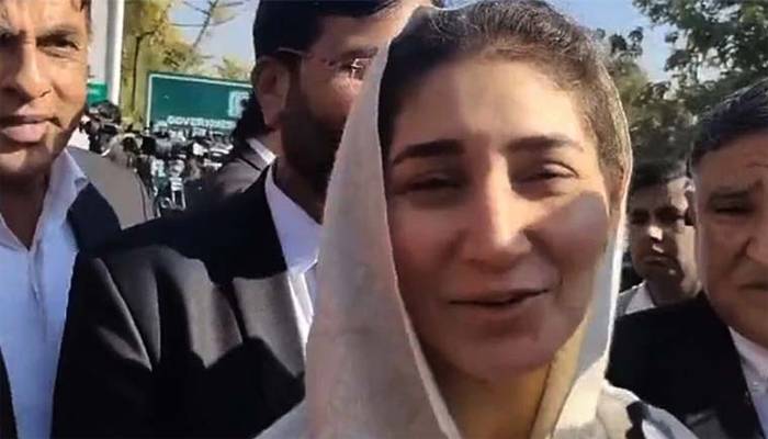 پی ٹی آئی رہنما مہر بانو قریشی کو کارکنوں سمیت رہا کردیا گیا