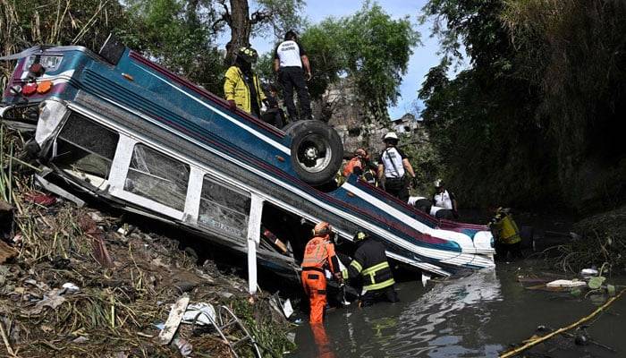 گوئٹےمالا:مسافربس کو خوفناک حادثہ،55افراد ہلاک،متعدد زخمی