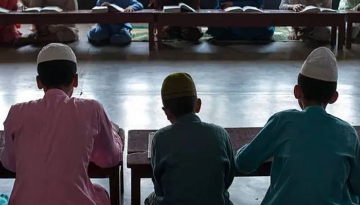 مدرسےکےاساتذہ کی 9 سالہ بچے سےبدفعلی