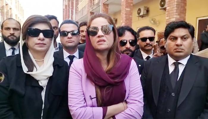 پی ٹی آئی رہنما زرتاج گل کے وارنٹ گرفتاری منسوخ