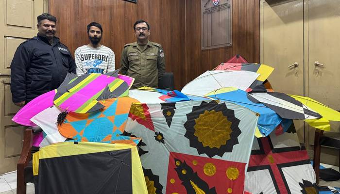 پتنگ بازوں کےگردگھیراتنگ،19ہزارپتنگیں ضبط،380گرفتاریاں