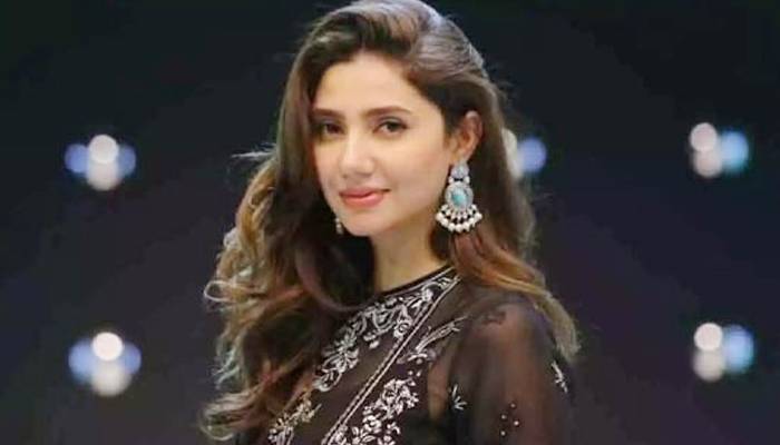 ماہرہ خان کےساحل پربولڈفوٹوشوٹ نے سوشل میڈیا پرتہلکہ مچادیا