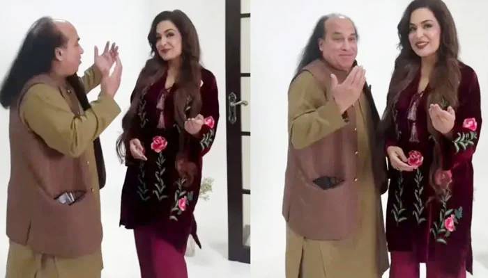 چاہت فتح علی خان کی میرا کےساتھ بدوبدی گاناگانےکی ویڈیووائرل