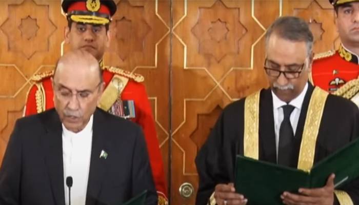 قائم مقام چیف جسٹس اسلام آباد ہائیکورٹ نےعہدے کاحلف اُٹھا لیا