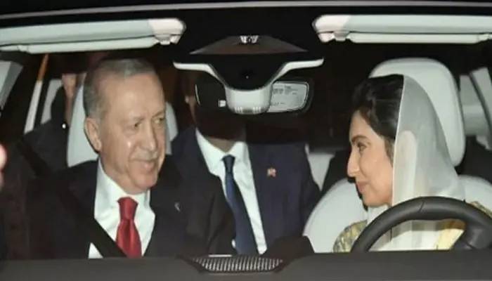 ASIFA ZARDARI drove car of turkish president