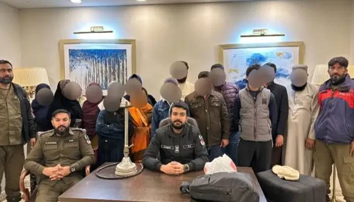 ویلنٹائن ڈے ڈانس پارٹی پر پولیس کاچھاپہ،8 لڑکیاں ،7لڑکےگرفتار