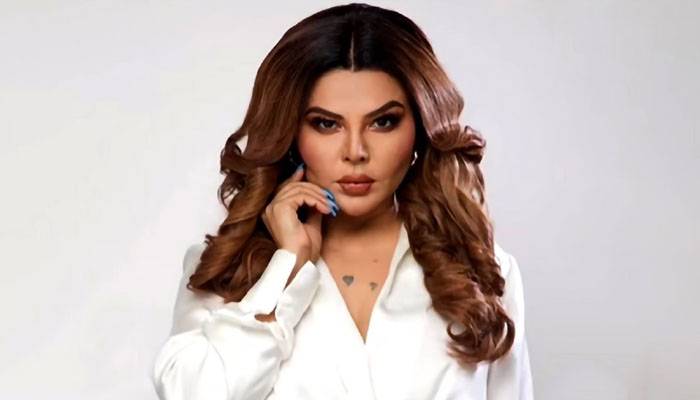 انڈیازگوٹ لیٹنٹ تنازعہ: راکھی ساونت مہاراشٹر سائبر سیل میں طلب
