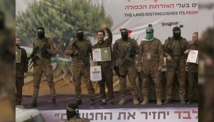 Hamas is handing over final living hostages to be released 