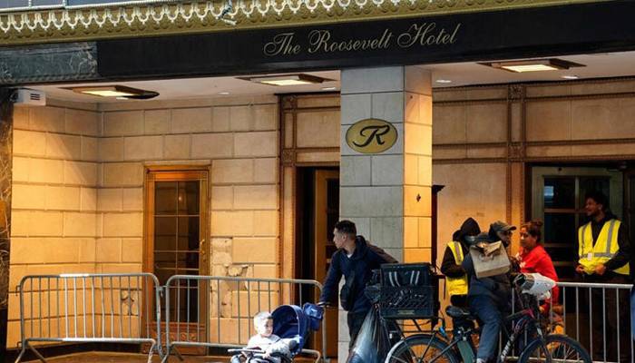 New York City’s Roosevelt Hotel migrant shelter will soon closed deal cancelled