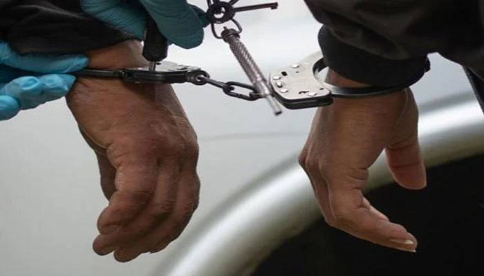 پی سی بی کا کارڈ استعمال کرنے والے 7 افراد گرفتار
