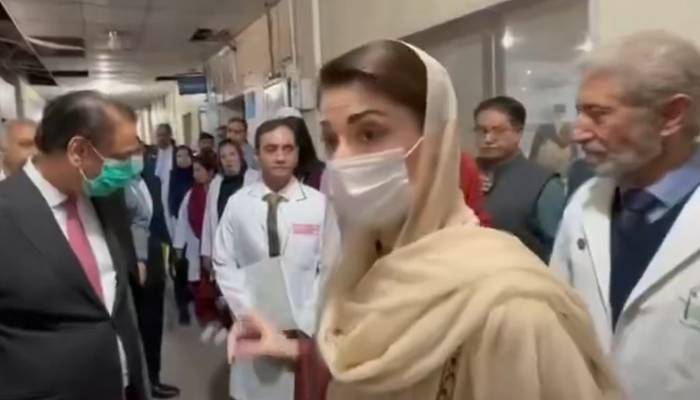 مخلوق رل رہی ہے،کیااللہ کو جواب نہیں دینا،مریم نواز نےایم ایس میواسپتال کو عہدے سے ہٹادیا