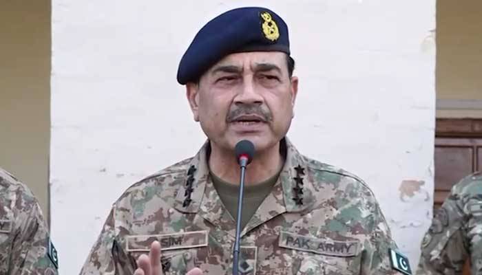  دہشتگرد، فتنہ الخوارج افغان سرزمین سے پاکستان کیخلاف کارروائیاں کر رہے ہیں: آرمی چیف