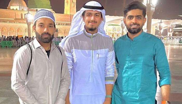 بابراعظم،محمدرضوان،نسیم شاہ عمرہ ادائیگی کیلئے سعودی عرب پہنچ گئے