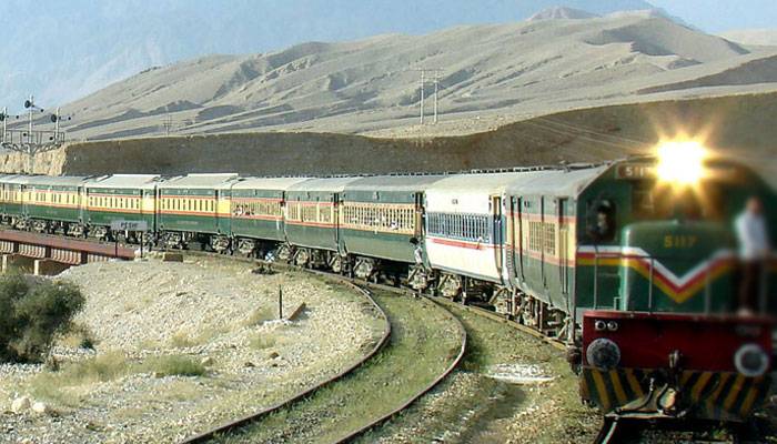 جعفر ایکسپریس پر حملہ، سیکیورٹی فورسز نے 80 یرغمالی مسافر دہشتگردوں سے رہا کروالیے