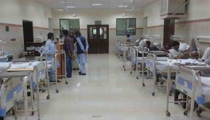سرکاری ٹیچنگ ہسپتالوں پر لاگو پی ٹی آئی دور کا قانون تبدیل